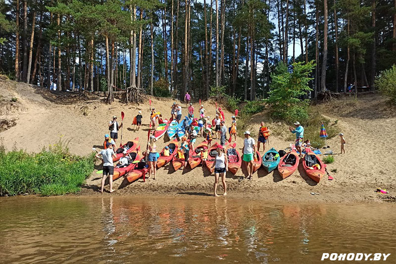 Подготовка к спуску на воду.